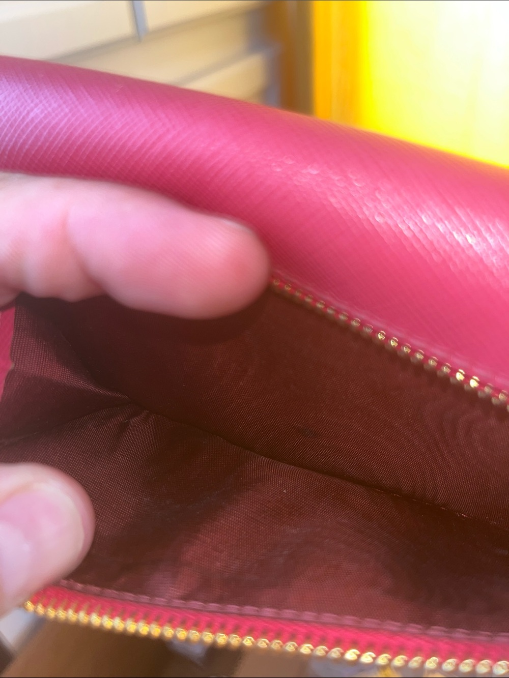 Prada Fuchsia Saffiano Leather Bow Continental Wallet Good Condition - Picture 3 of 13